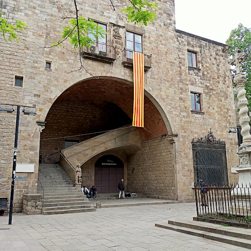 Antiguo Hospital de la Santa Cruz