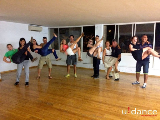 udance Hospital Clinic - Escuela de Salsa Bachata Barcelona