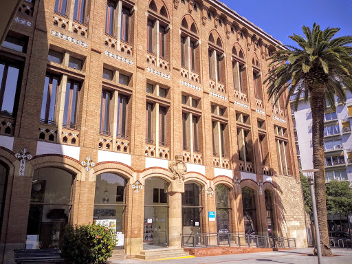 Instituto público Les Corts