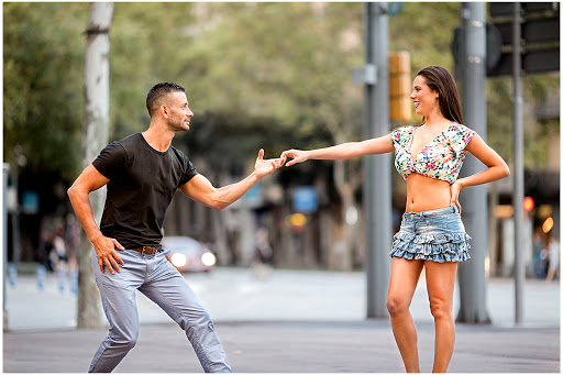 udance Sagrada Familia - Escuela de Salsa Bachata Barcelona