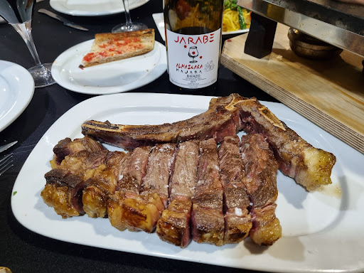 El Bierzo: Restaurant, Asador, Cervecería