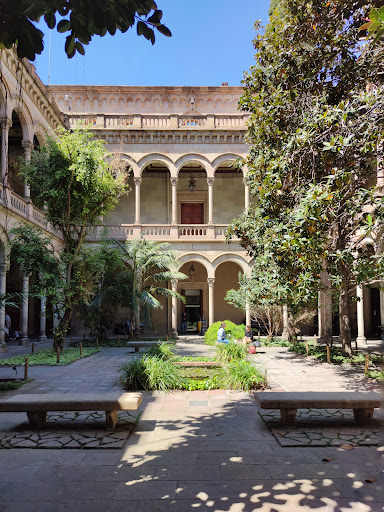 Facultad de Matemáticas e Informática - UB