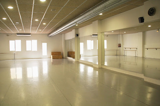 Escola Som-hi dansa