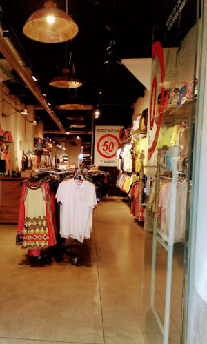 OUTLET ROPA BONITA