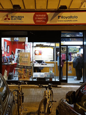 Royal Foto Foto Carnet y Revelado Analógico
