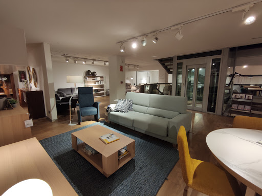 KIBUC Casanova Tienda de muebles en Barcelona