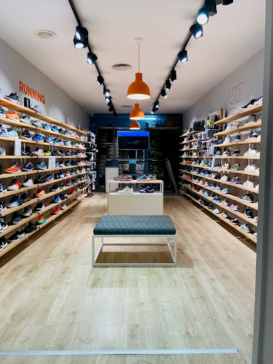 Cuylás - Tienda de Deportes en Barcelona (Running, Montaña, Fitness, Yoga y Natación)