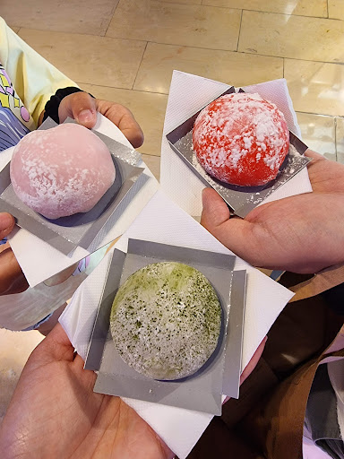 Niji Mochi