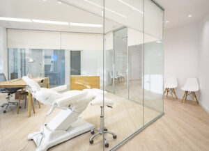 Dermatologo Cirujano Capilar - Clinica Dermatologica Barcelona Implante Capilar - CCCI