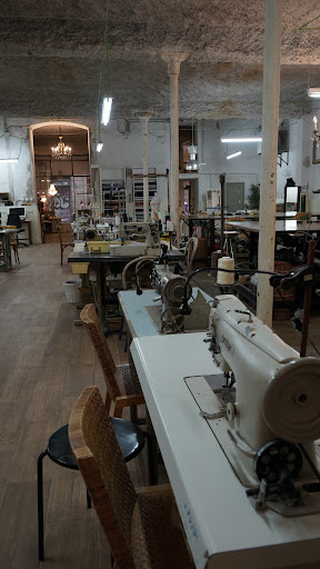 Muchafibra Escuela de patronaje y costura. Academia de corte confección, coworking. cosewing