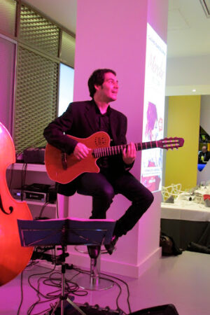 CLASES DE GUITARRA