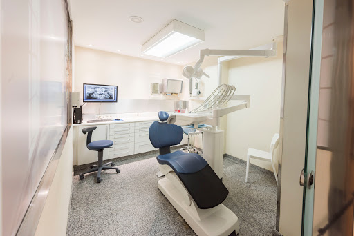 CLINICA DENTAL LA DENTISTA